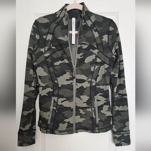 lululemon athletica Olive & Dark Green Camo Zip-Up Utility Jacket Size 8